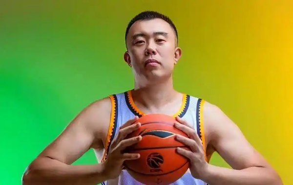 交易鑫优配 正式退出，拒绝辽篮安排，安置体育局的韩德君级别年薪如何？